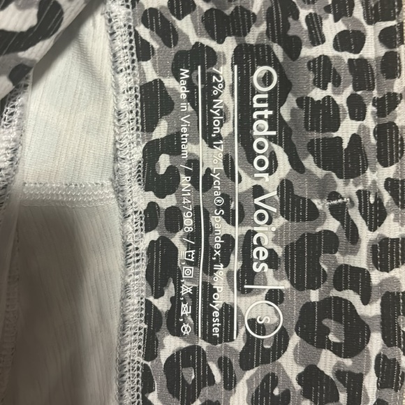 Outdoor voices biker shorts - Picture 2 of 3